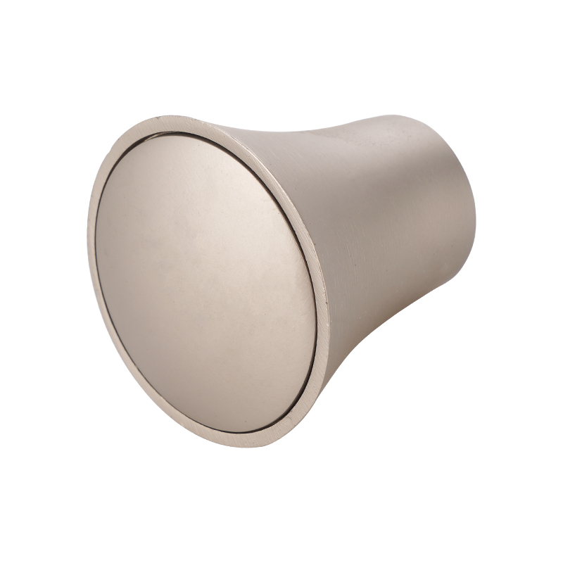Finial Horn Tirai